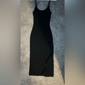 Black dress with leg cut 🖤